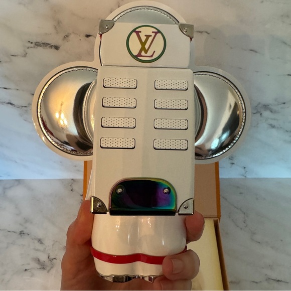 Louis Vuitton Vivienne Spaceman Astronaut Cosmonaute Statue Figure Figurine LV - Picture 7 of 13
